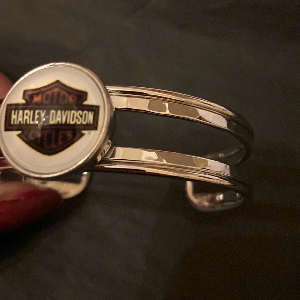 - Harley Snap Button Bracelet Cuff - Picture 3 of 6